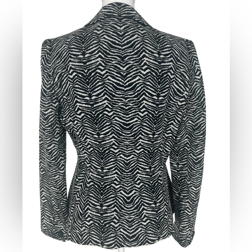 ARMANI COLLEZIONI / Black & White Zebra Strip Sweater Blazer / Size - Picture 8 of 16